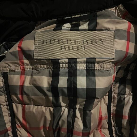 BURBERRY Authentic Quilted Down Puffer Coat - Picture 11 of 14